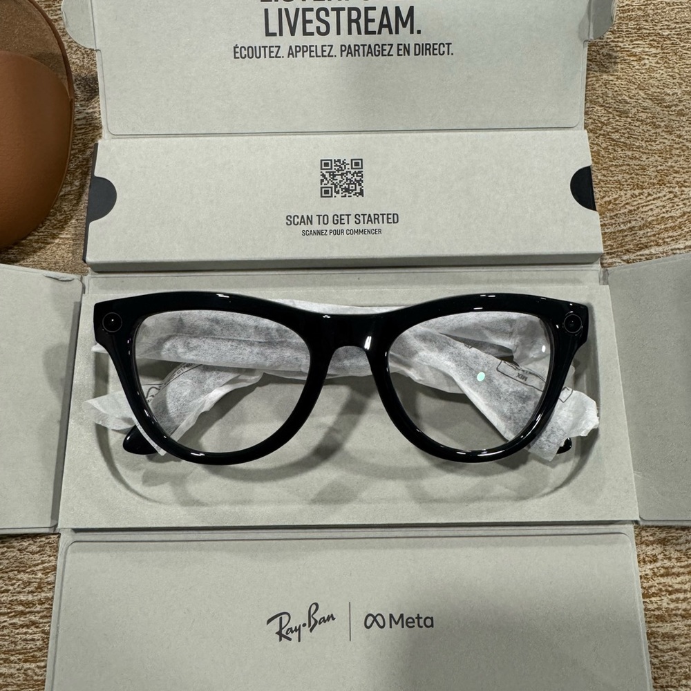 Ray-Ban Meta Skyler Glasses